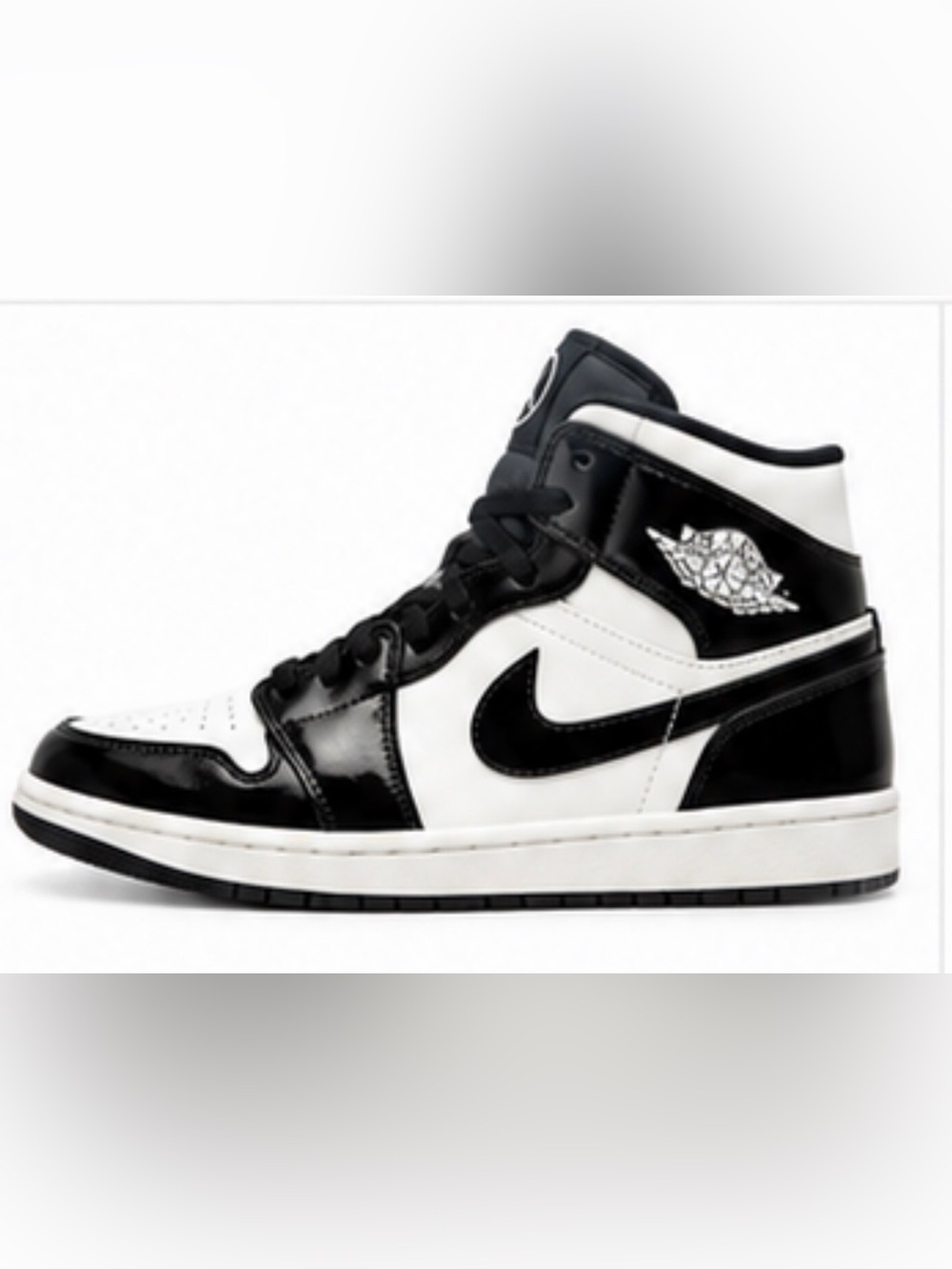 Nike Air Jordan 1 Retro High OG Black & White - Picture 2 of 8